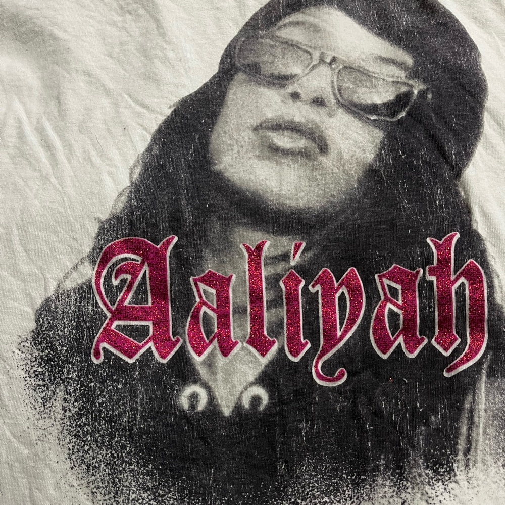 Aaliyah Graphic Tee with Pink glitter Lettering